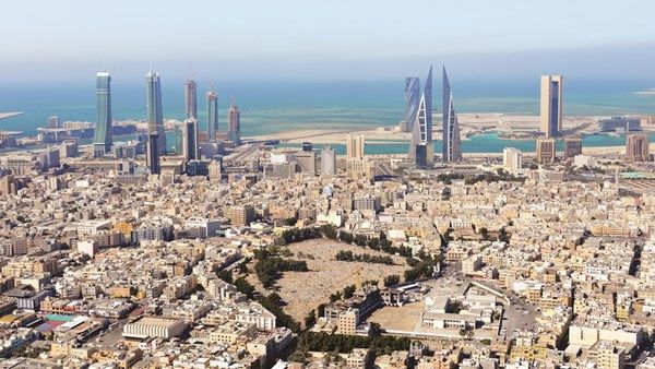 اعتداء صاروخي إيراني يستهدف مصفاة في البحرين