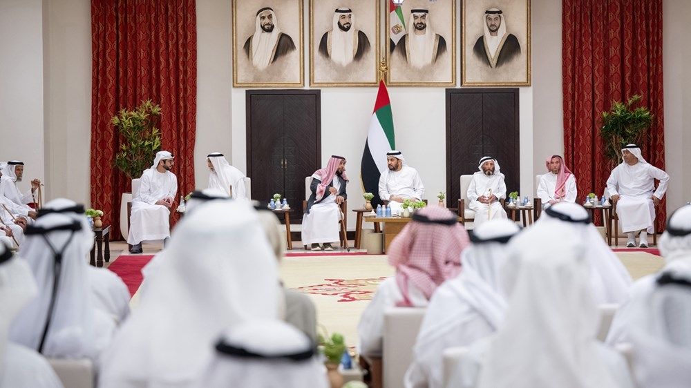 حمدان بن زايد يستقبل المهنئين بمناسبة شهر رمضان المبارك