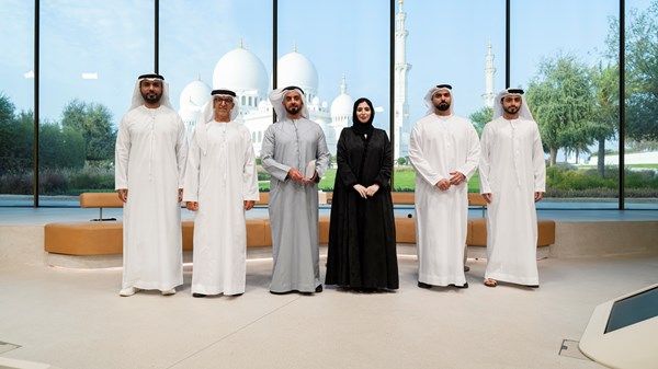 نظمها مجلس محمد بن زايد.. سيف بن زايد يشهد جلسة تحت عنوان «الشيخ زايد والرؤية الإنسانية العالمية لدولة الإمارات»