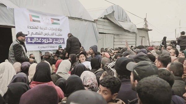 ‏«الفارس الشهم 3» توزّع طروداً غذائية على نازحي خان يونس
