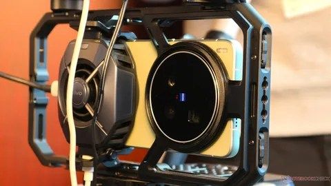 تكنولوجيا: هاتف X300 Ultra من فيفو يقدم ثورة في تثبيت الصور الاحترافي