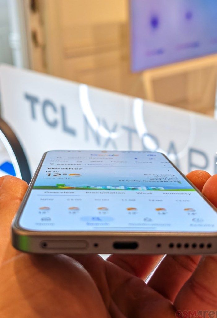 تكنولوجيا: TCL تكشف عن أول شاشة NxtPaper بتقنية AMOLED مع تركيز كبير على راحة العين
