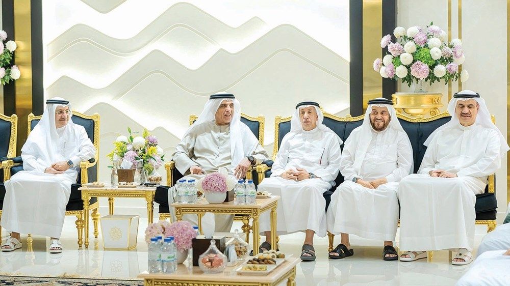 الحكام يواصلون استقبال المهنئين بشهر رمضان المبارك