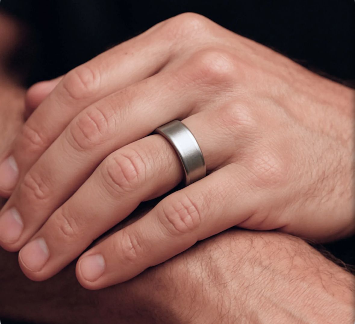 تكنولوجيا: خاتم Pin Pulse الذكي يدّعي قياس ضغط الدم وسكر الدم… هل ينجح حقًا؟