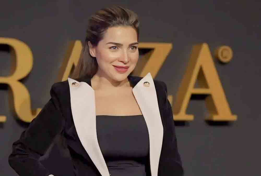 رسالة قصيرة أثارت التساؤلات.. ماذا بعد خروج مي عز الدين من المستشفى؟