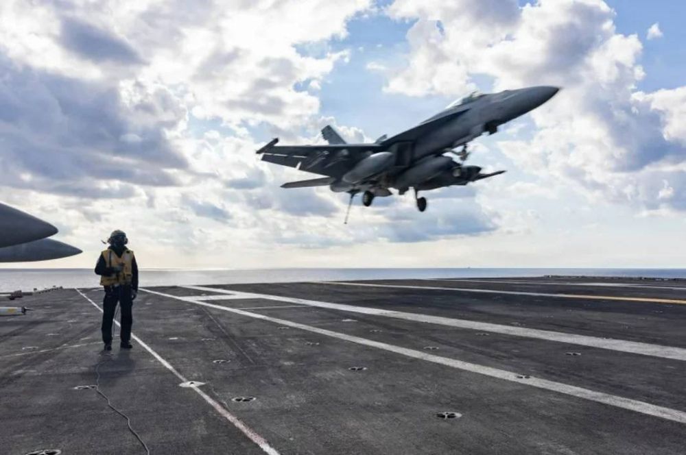 ترمب: دمرنا 42 سفينة حربية إيرانية في 3 أيام