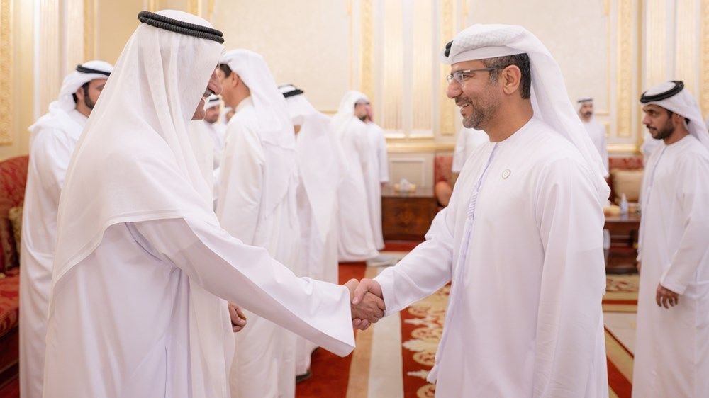 حمد الشرقي يستقبل جموع المهنئين بشهر رمضان بحضور ولي عهد الفجيرة