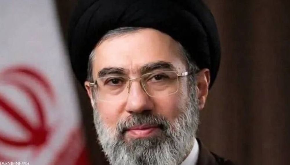 إيران تختار مجتبى خامنئي مرشداً