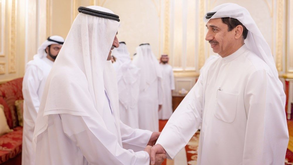 حمد الشرقي يستقبل جموع المهنئين بشهر رمضان بحضور ولي عهد الفجيرة