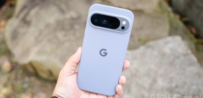 تكنولوجيا: سامسونج وجوجل يواصلان تكرار الخطأ نفسه في تصميم أغطية الهواتف