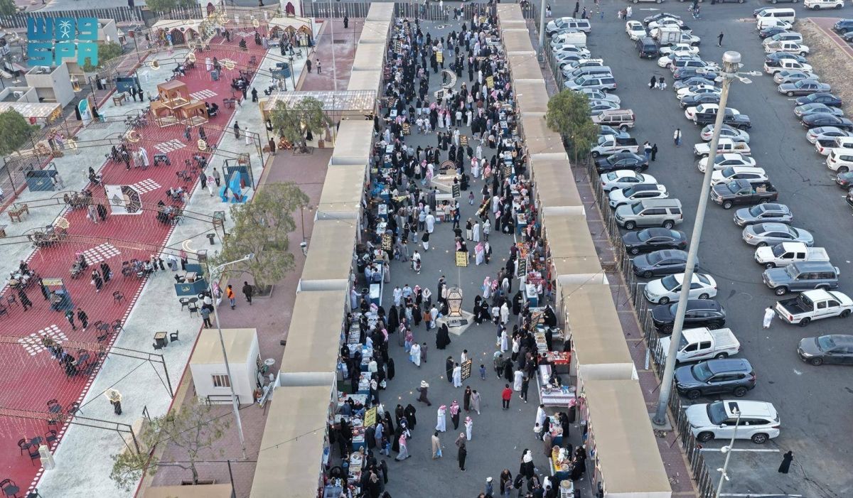 السوق الرمضاني في أبها.. 
حراك اقتصادي واجتماعي متجدد
