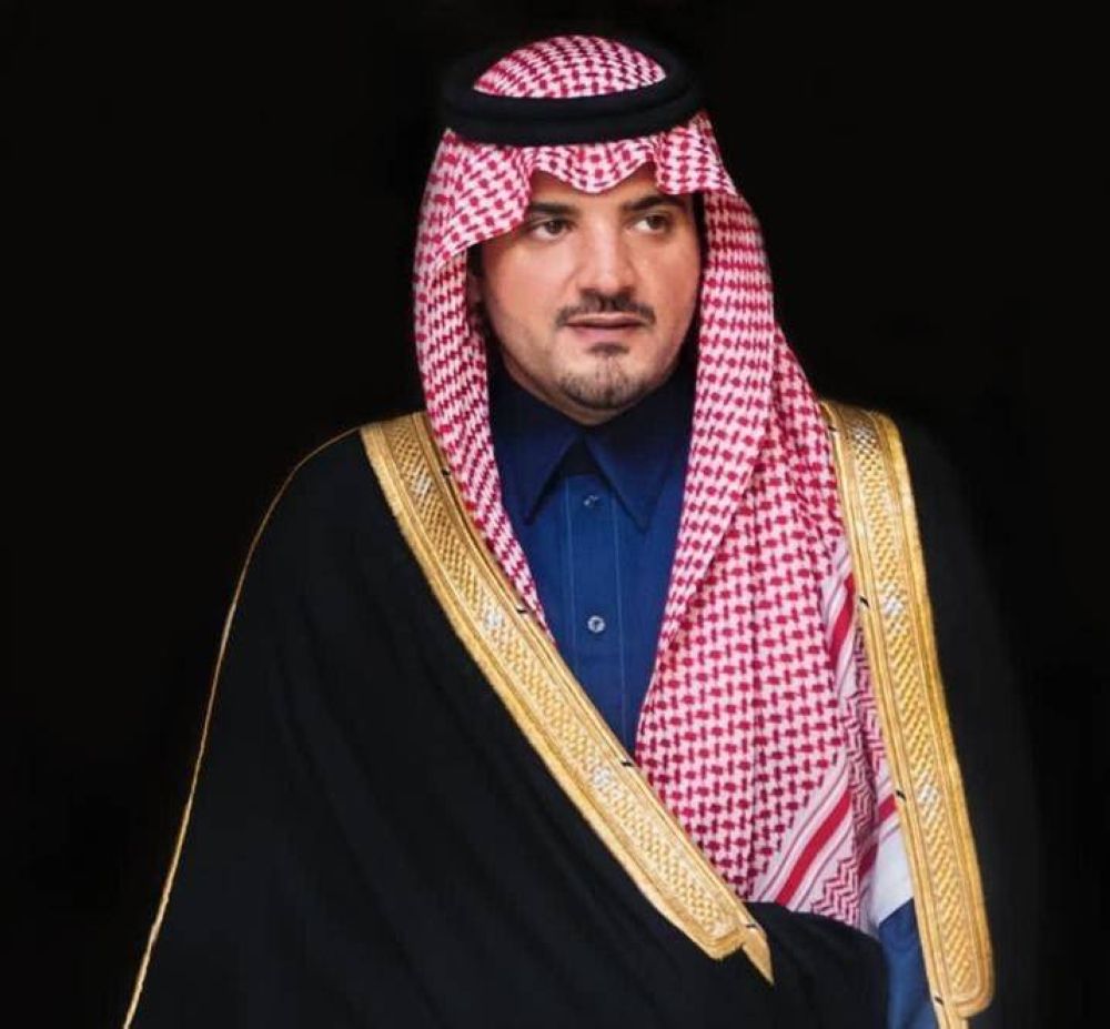 وزير الداخلية يعزي نظيره الكويتي