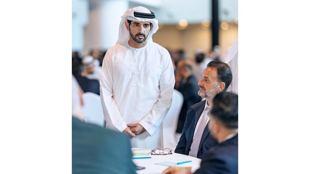 حمدان بن محمد يلتقي قادة الأعمال في دبي لبحث تسريع الزخم الاقتصادي وتعزيز المرونة