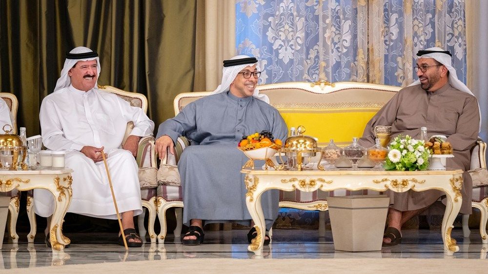 منصور بن زايد يحضر مأدبة إفطار سلطان بن حمدان