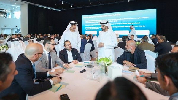 حمدان بن محمد يلتقي 300 من قيادات مجتمع الأعمال في دبي