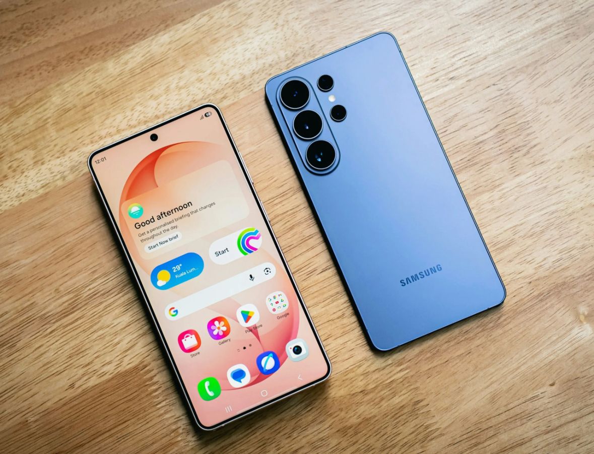 تكنولوجيا: تسريب يكشف اختبار سامسونج بطاريات سيليكون ضخمة للهواتف بسعة تصل إلى 18000 مللي أمبير