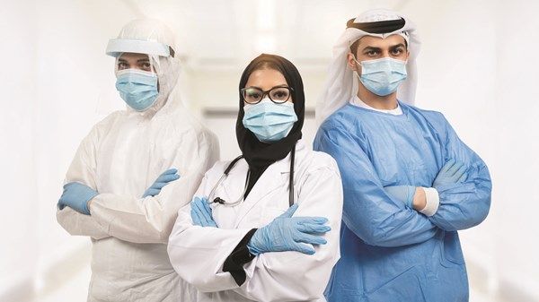 أصحاب المعاطف البيضاء.. جاهزون دائماً لخدمة الوطن