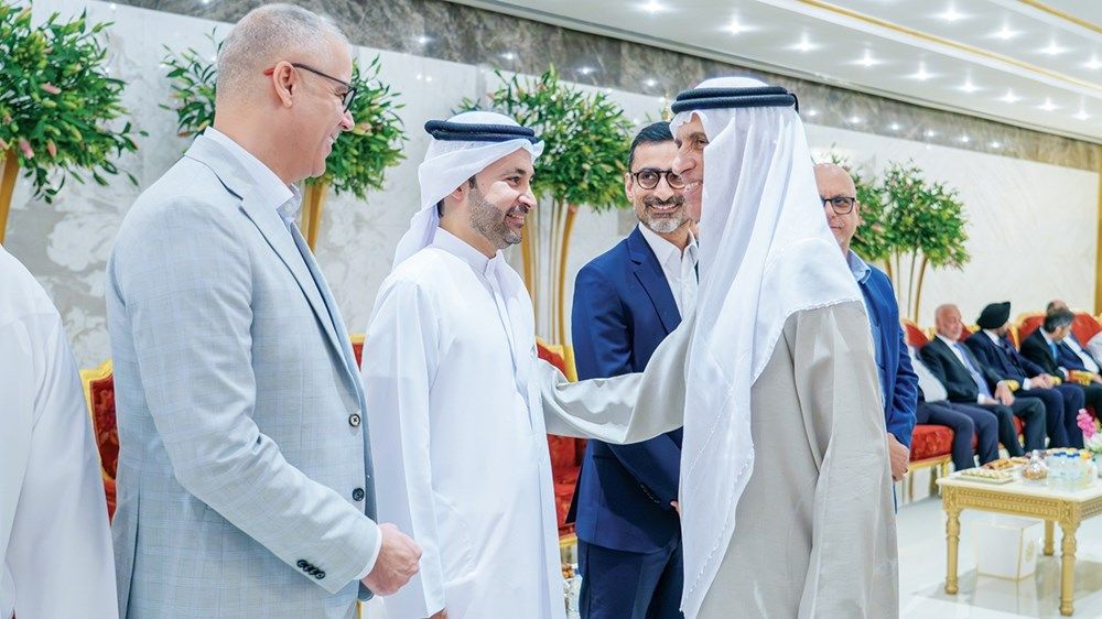 سعود بن صقر يستقبل المهنئين برمضان على مأدبة إفطار