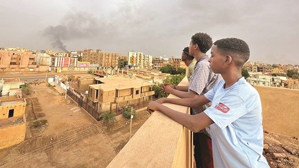 واشنطن تتوعد بفرض عقوبات على المتعاملين مع «إخوان» السودان