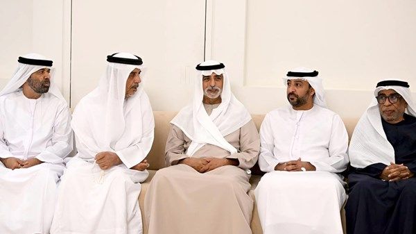 نهيان بن مبارك يقدِّم واجب العزاء في شهيد الوطن والواجب سعيد راشد البلوشي