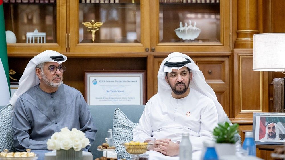 حمدان بن زايد يقف على سير برامج الهلال الأحمر الرمضانية داخل الدولة وخارجها