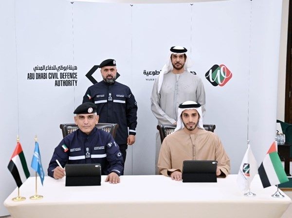 تفاهم بين "واجب" و"أبوظبي للدفاع المدني" لتأهيل متطوعين في السلامة والطوارئ