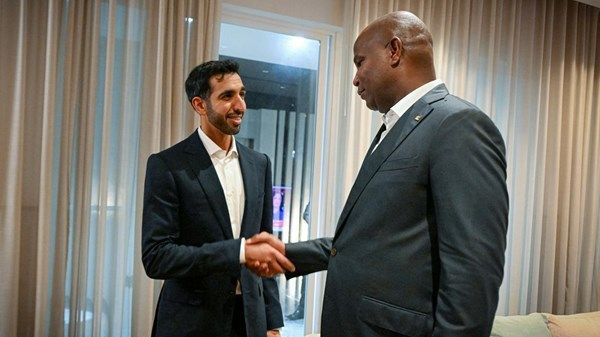 شخبوط بن نهيان يبحث تعزيز العلاقات مع رئيسي موزمبيق وزامبيا