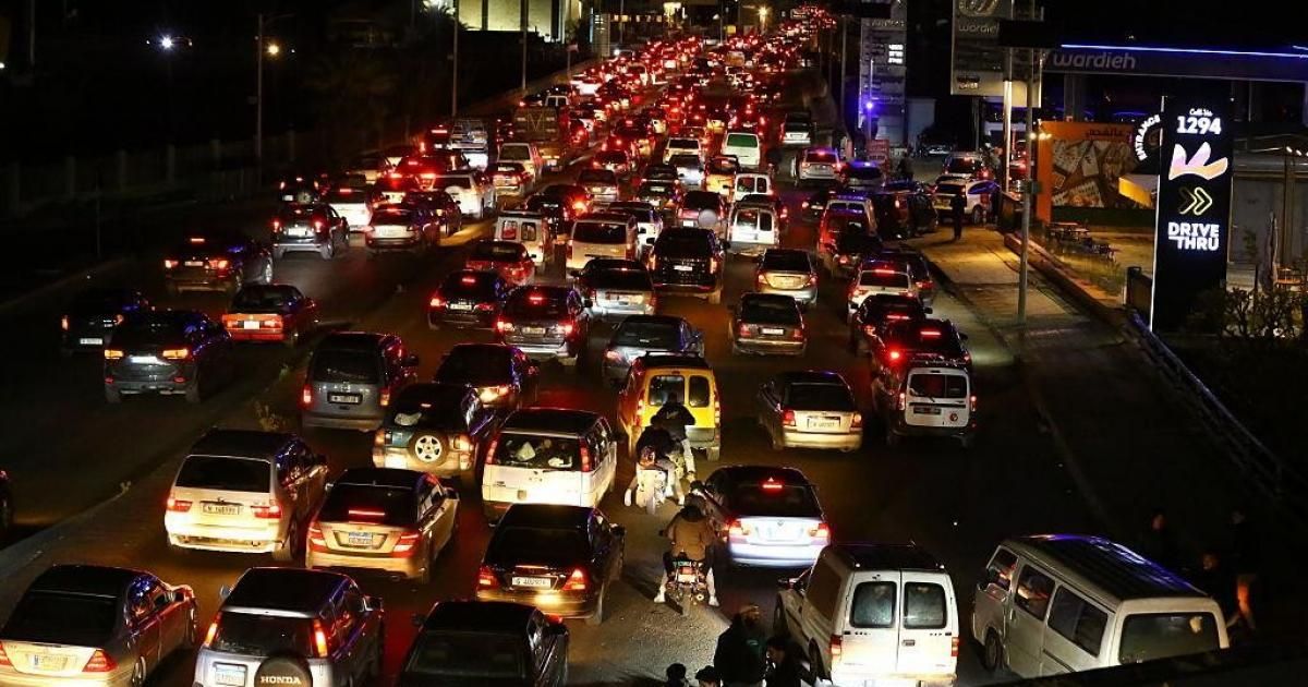 لبنان يطلب استدعاء دبلوماسيين إيرانيين بعد بيان للحرس الثوري