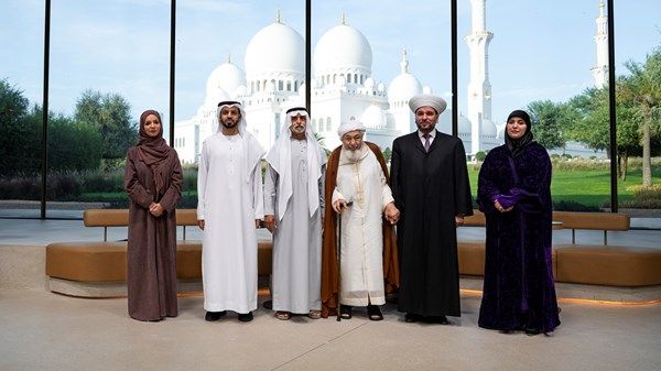 مجلس محمد بن زايد ينظم جلسة حوارية تحت عنوان «الحكمة مواقف وأخلاقيات» بحضور نهيان بن مبارك