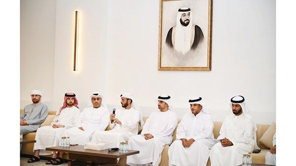 شرطة أبوظبي تعزز الوعي الأسري بمخاطر المخدرات بمجلس الدانة