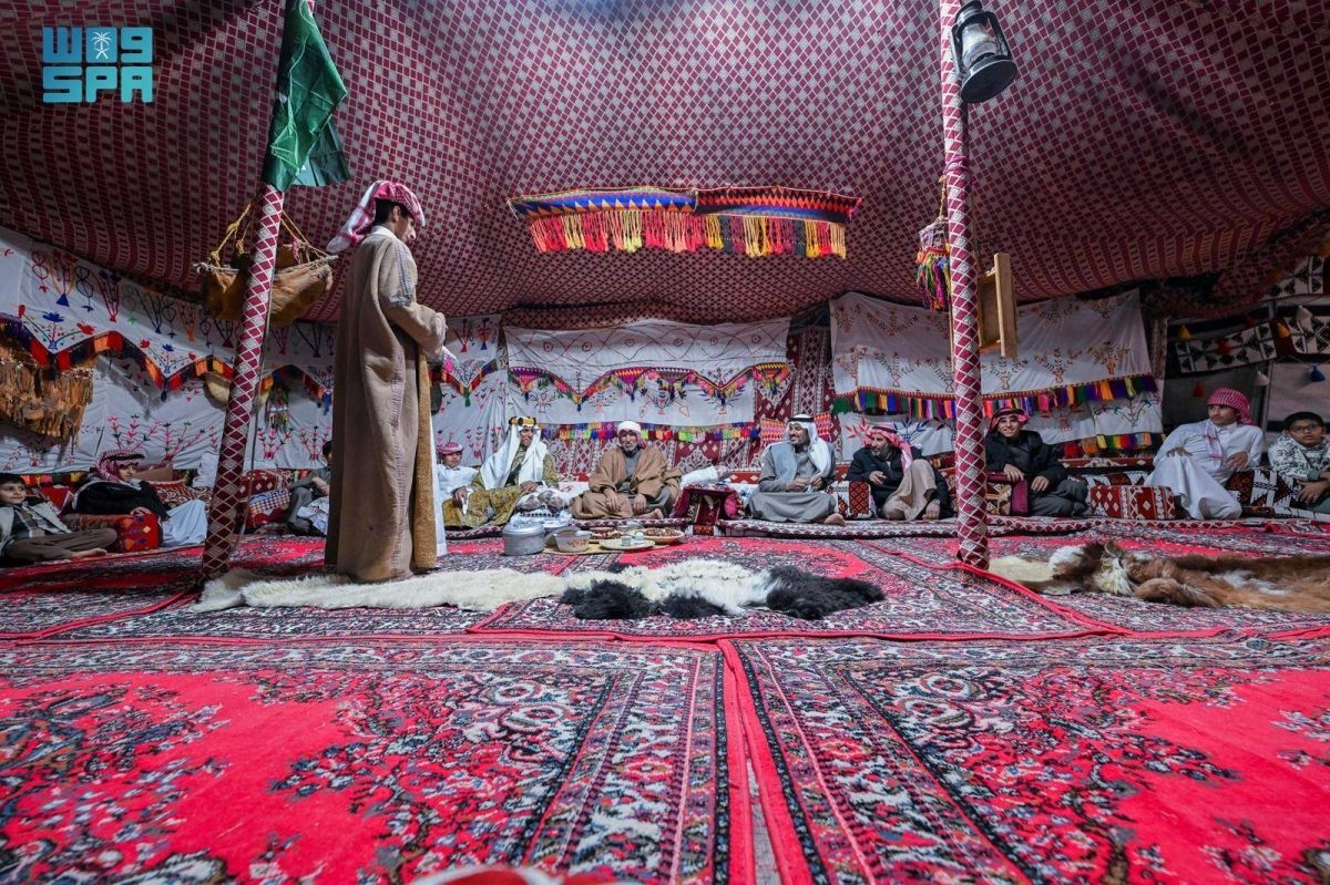 المجالس الرمضانية في الباحة..
بيوت الشعر تعزز روحانية الشهر الفضيل