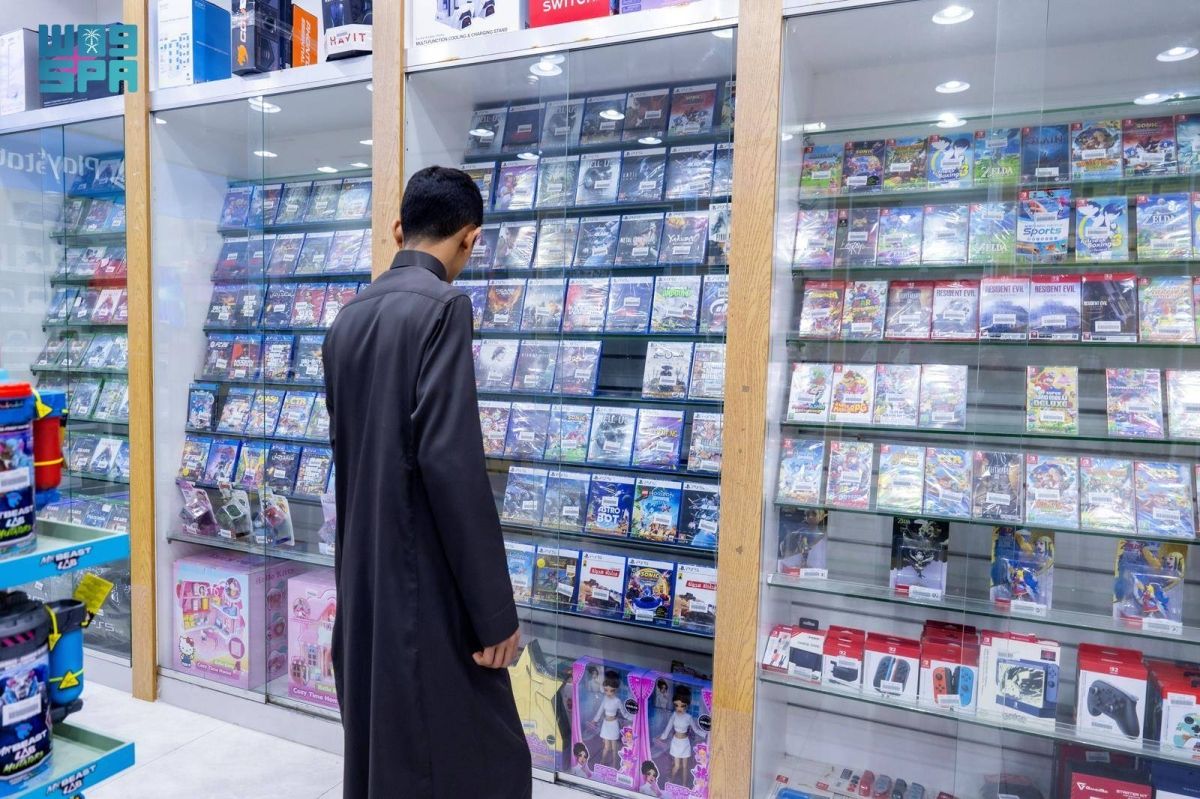 متاجر الألعاب الالكترونية.. وجهة الشباب في رمضان