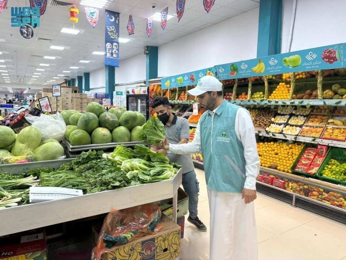 أسواق النفع بمنطقة مكة المكرمة تكثف أعمالها استعدادا لعيد الفطر