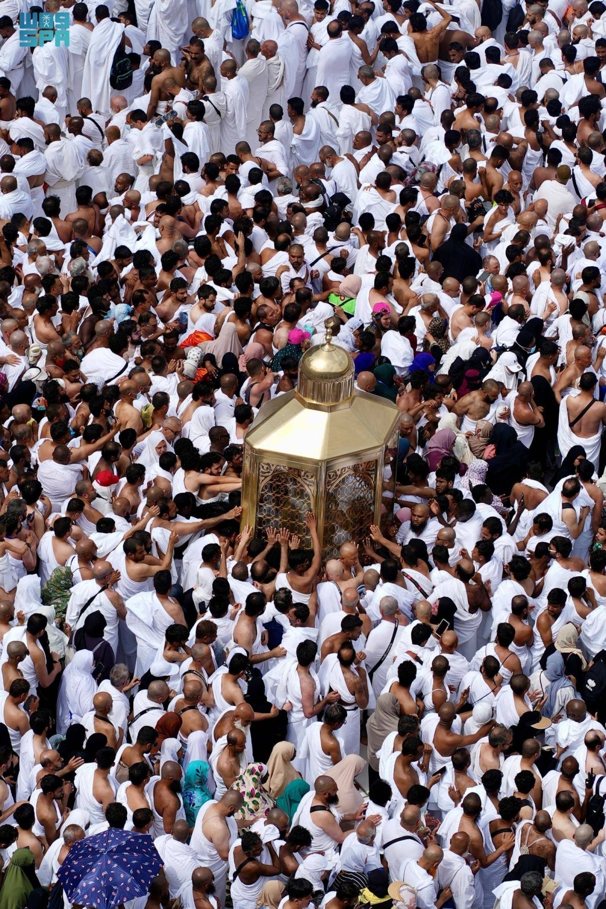 مقام إبراهيم.. شاهد خالد على بناء الكعبة ومعلم تاريخي في قلب المسجد الحرام