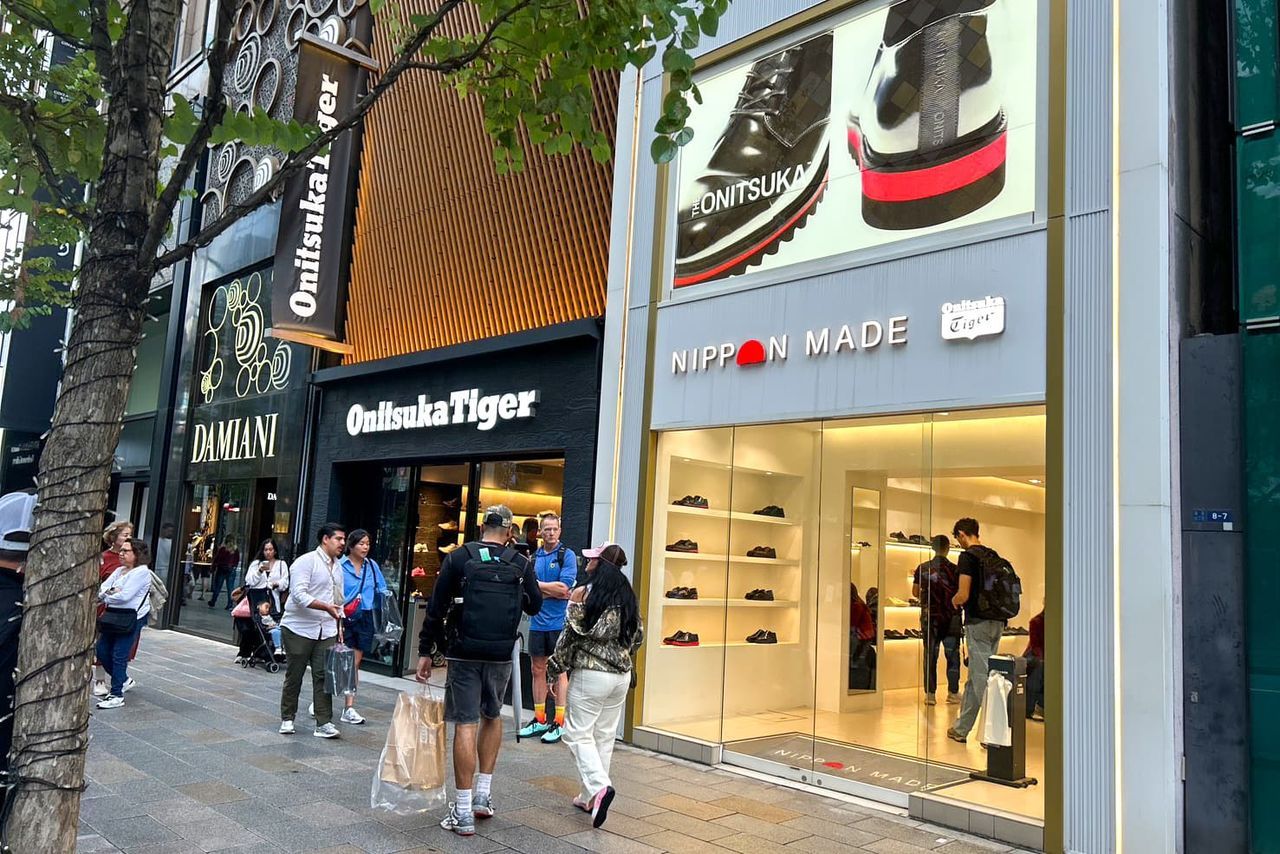 اليابان | كيف تحولت أونيتسوكا تايغر اليابانية من علامة رياضية متواضعة إلى أيقونة في عالم الموضة؟