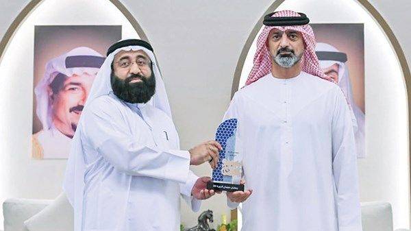 عمار بن حميد يُكرم «دبي الخيرية» لرعايتها فعاليات «رمضان عجمان»