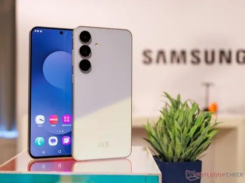 تكنولوجيا: هواتف سامسونج الجديدة تعتمد على شاشات صينية اقتصادية لمواجهة التكاليف