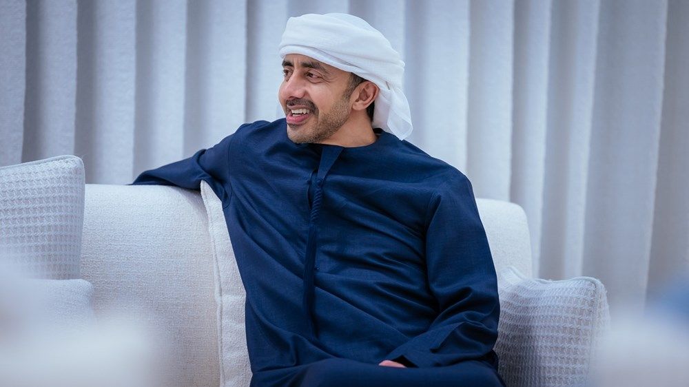 عبدالله بن زايد يستقبل وزير الخارجية المصري