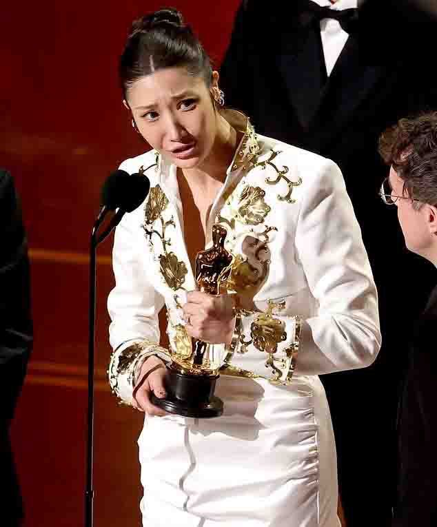 أوسكار ٣٠٢٦: نجوم، مفاجآت، ودراما على السجادة الحمراء… اليكم كل الفائزين واللحظات التي لا تُنسى