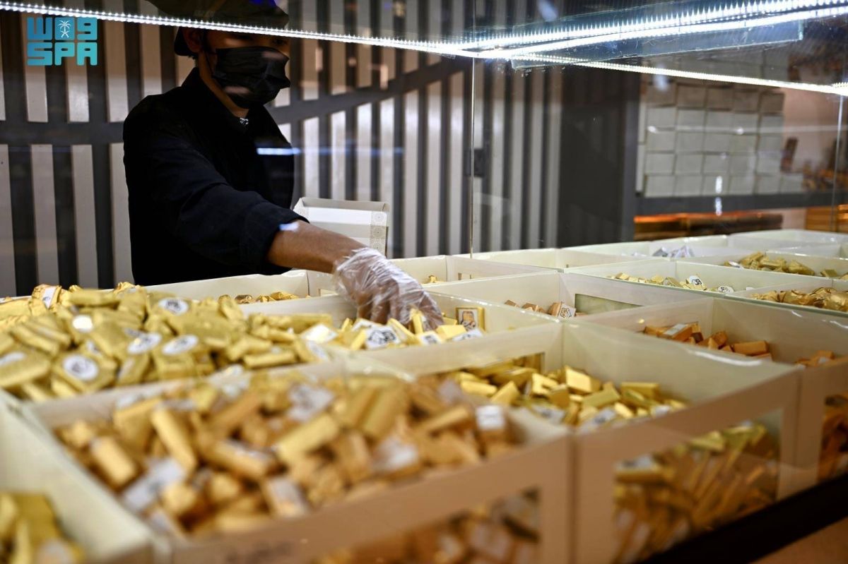 أسواق مكة تتزين بحلاوة العيد