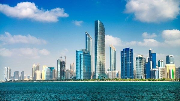 إدانات عربية لاعتداء إيراني سافر أسفر عن مقتل شخص في الإمارات