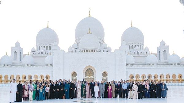 مركز جامع الشيخ زايد الكبير يواصل لقاءات برنامج «جسور»