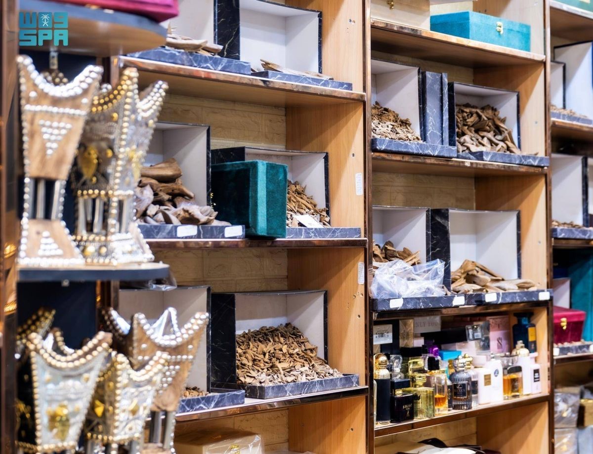 أسواق جدة التاريخية تستقبل المتسوقين استعدادا لعيد الفطر