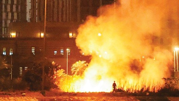 العراق.. هجمات بصواريخ و«مُسيرات» تستهدف السفارة الأميركية