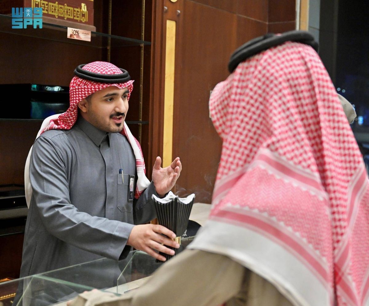 أسواق القصيم تشهد حراكا متزايدا للمتسوقين استعدادا لعيد الفطر
