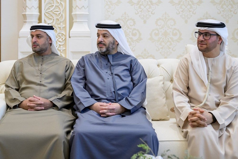 رئيس الدولة والرئيس المصري يبحثان علاقات التعاون والتطورات الإقليمية