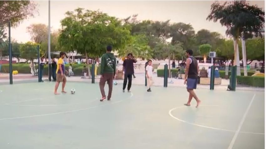 عيد الفطر.. حدائق أبوظبي ترسم مشهداً عالمياً للتنوع الثقافي