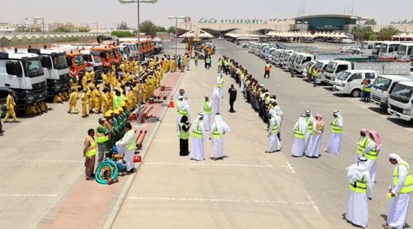 "البلديات والنقل" تؤكد جاهزيتها للتعامل مع الحالة الجوية المتوقعة في أبوظبي