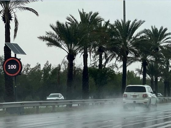 شرطة أبوظبي تفعل منظومة خفض السرعات