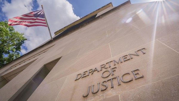 الحكومة الأميركية تصادر مواقع إلكترونية مرتبطة بالاستخبارات الإيرانية